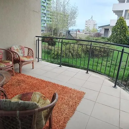 Luxury 3 Bed, 3 Bath Seaview 150sqm Apartmán