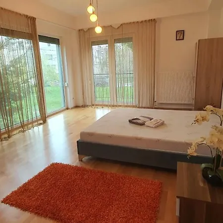 Luxury 3 Bed, 3 Bath Seaview 150sqm * Năvodari