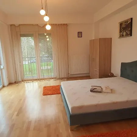 Luxury 3 Bed, 3 Bath Seaview 150sqm Apartment