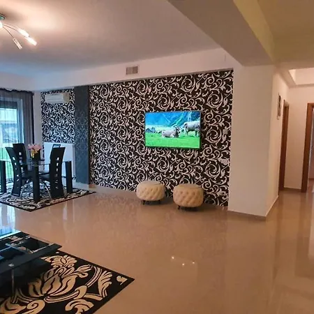 Luxury 3 Bed, 3 Bath Seaview 150sqm Navodari