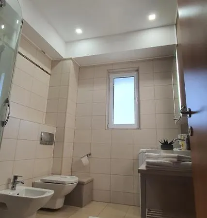 Luxury 3 Bed, 3 Bath Seaview 150sqm